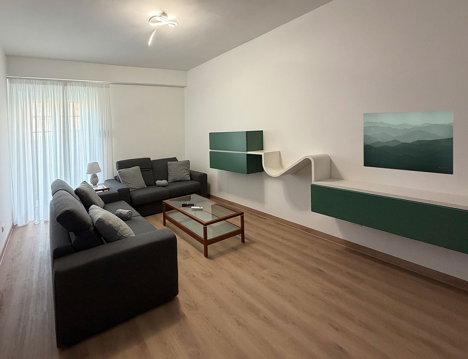 Soggiorno con divani e zona relax all'interno di Casa Vacanze Antea a Lenola